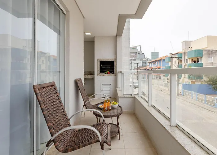 Excelente Apartamento A 240M Da Praia De Bombas Bombinhas